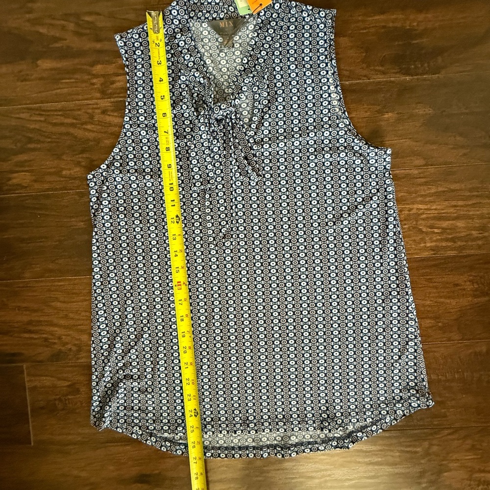Mix by 41 Hawthorn Palila Tie Detail Sleeveless Knit Top Blue Print Size M NWT - Picture 5 of 10